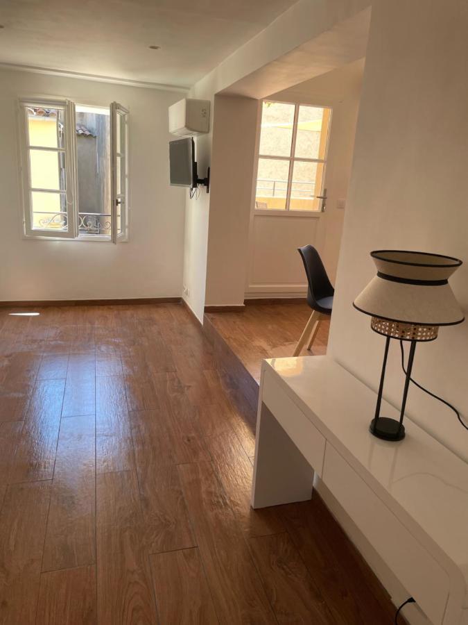 Saint-Tropez Centre - Grand Studio avec terrasse Esterno foto